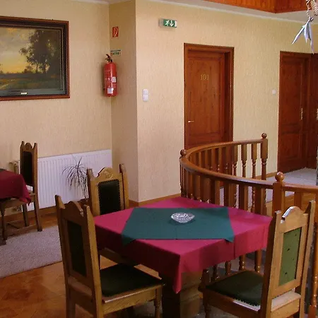 Guest house Erdogyongye Etterem Es Panzio