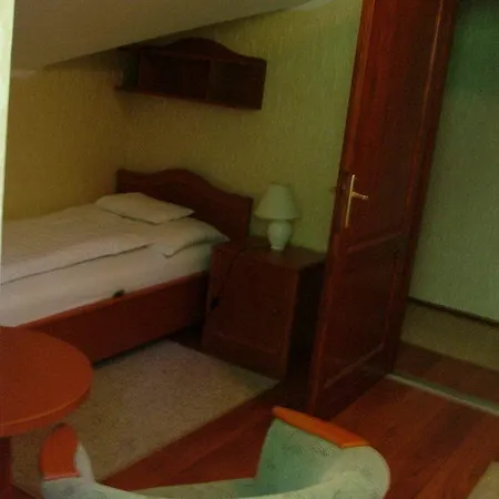 Guest house Erdogyongye Etterem Es Panzio Zalaegerszeg