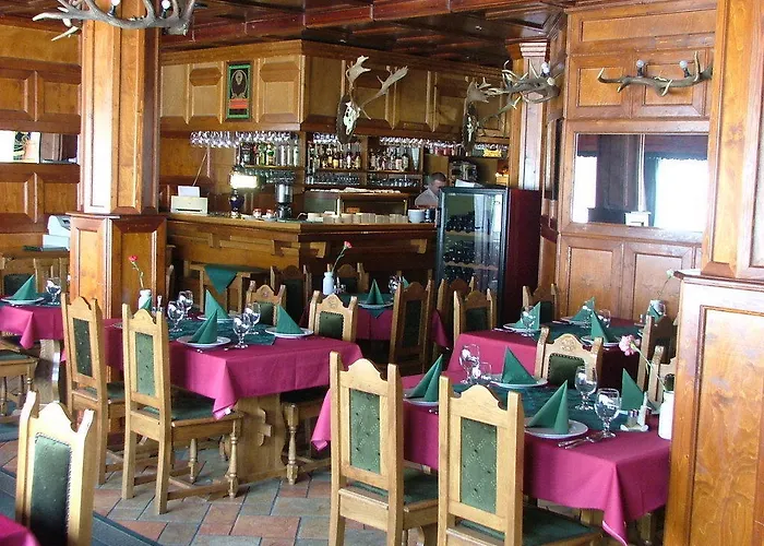 Erdogyongye Etterem Es Panzio